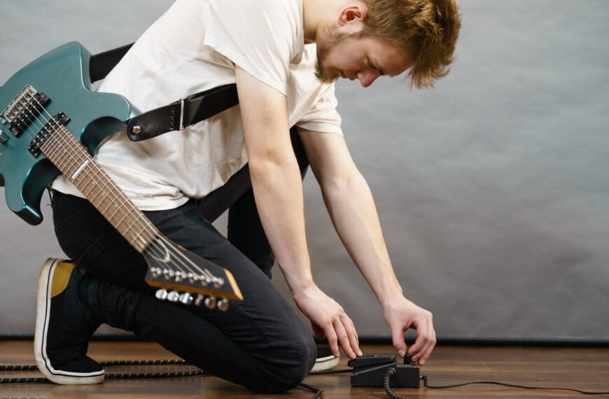 Transformacja dźwięku: Jak efekty na gitarę zmieniają brzmienie w…